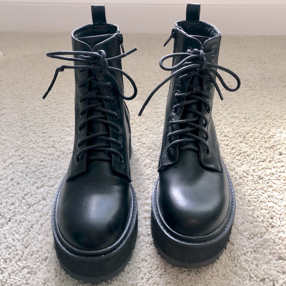 *Perfect Condition* Topshop Oslo Platform Boots